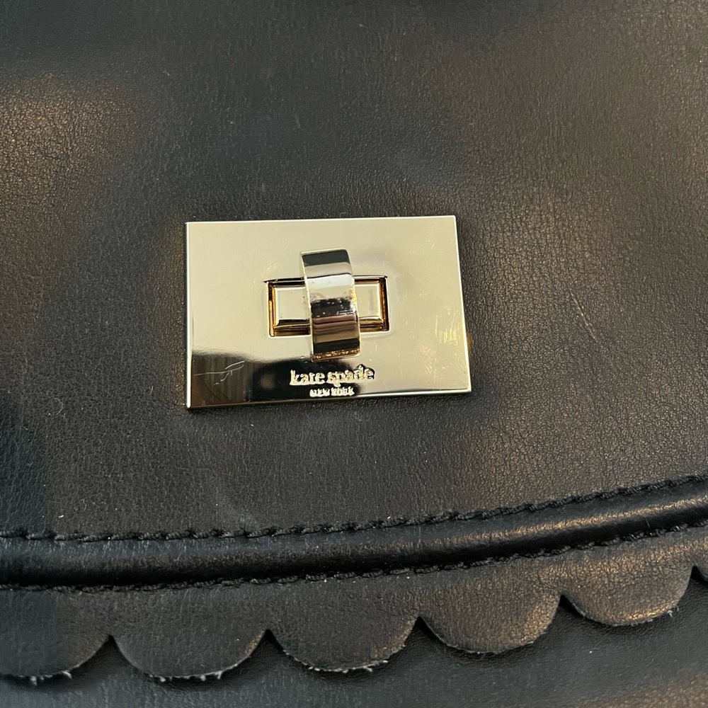 Kate spade scalloped shoulder bag.